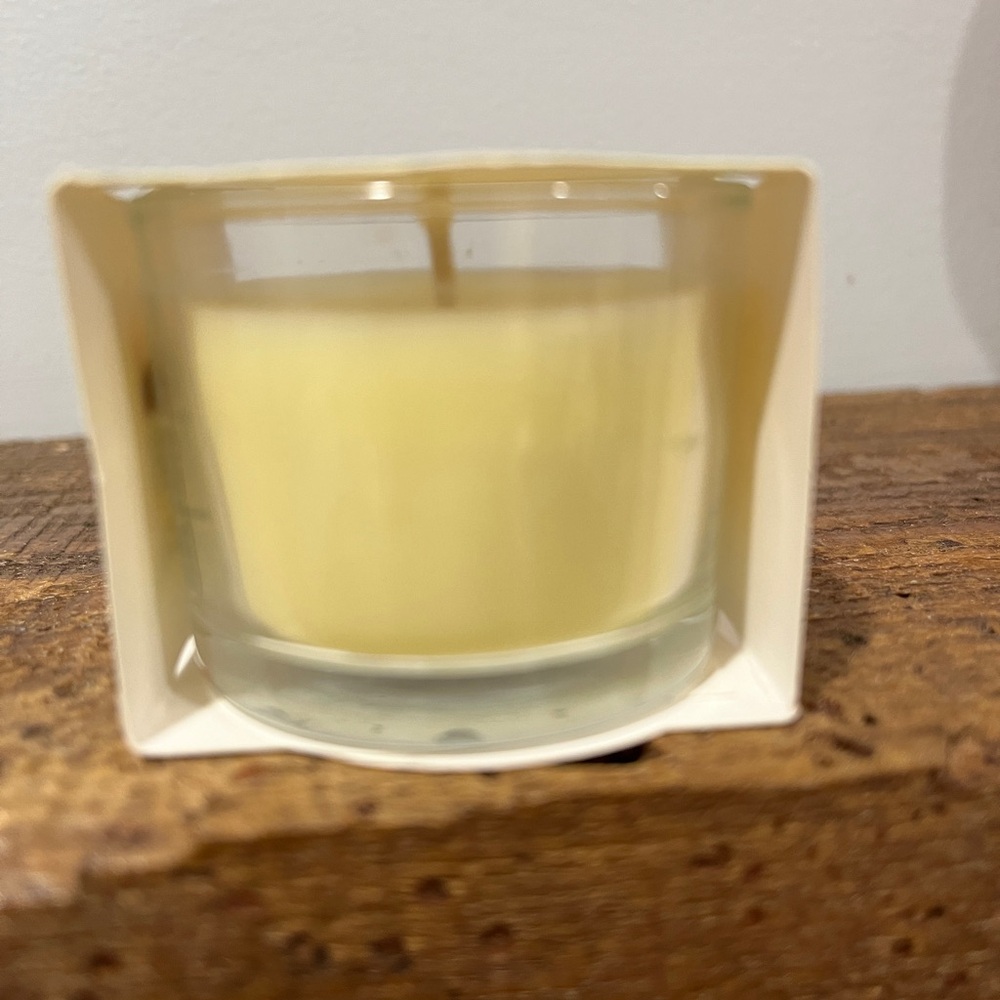🍋New! Yankee Candle!🍋 - Picture 6 of 6